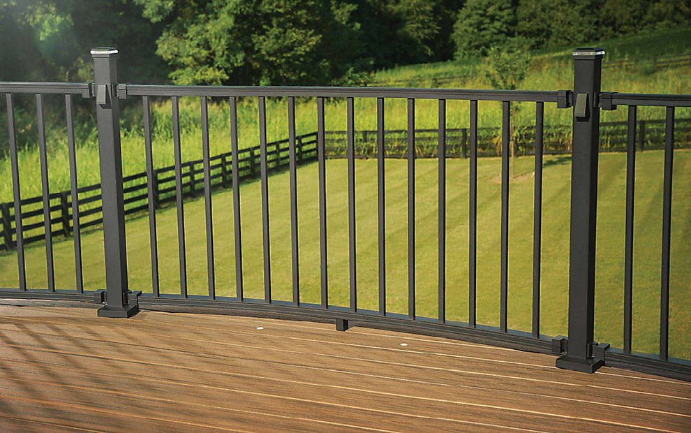 Trex Railing Aurora - Custom Decks