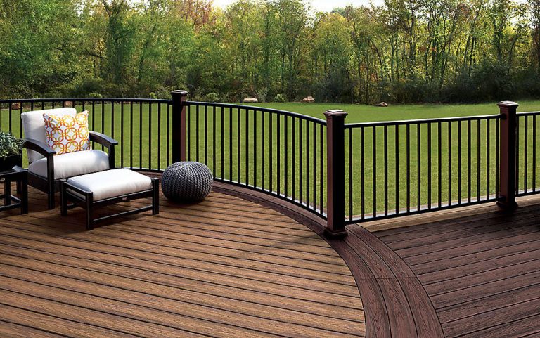 Deck Railing in Centennial, CO | Custom Deck Rail Systems